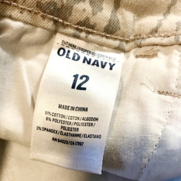 Old Navy Rockstar Grey Snakeskin Animal Print Skinny Jeans Women's 12 Pants EUC - Picture 6 of 6